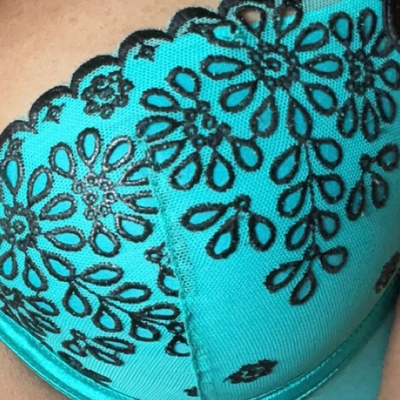 🔷 Victoria’s Secret mesh push up bra - Picture 5 of 5